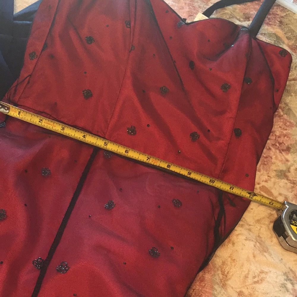 Dress - Picture 6 of 6